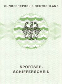 Die Wasserfahrschule Schött in Travemünde, Ihre Segelschule an der Ostsee, präsentiert: Sportseeschifferschein (SSS)